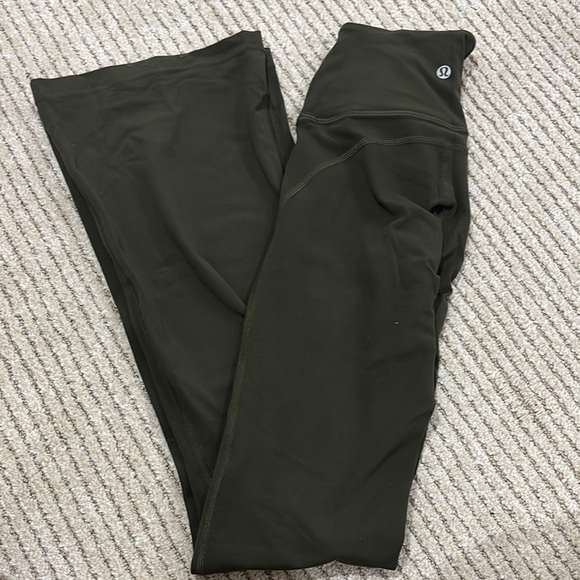 lululemon athletica Pants - Lulu flared legging